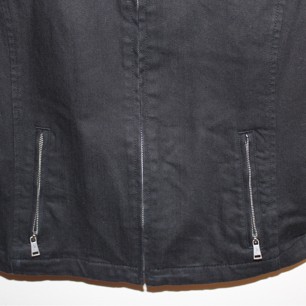 Ralph Lauren Black Utility Jacket with Streamlined Silhouette - Picture 6 of 9